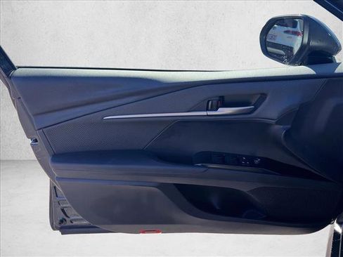 Certified 2025 Toyota Camry SE w/ Convenience Package image 11