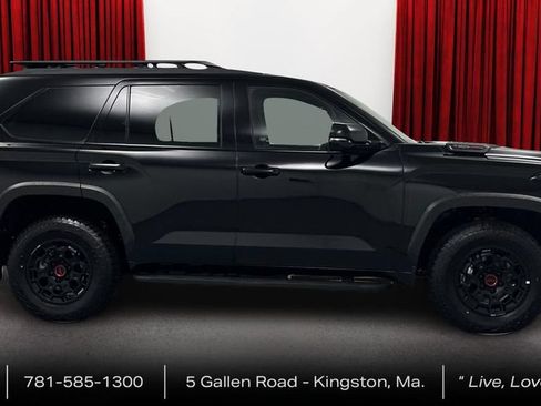 Used 2025 Toyota Sequoia TRD Pro AWD/4WD image 4