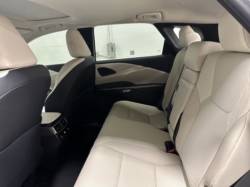 Used 2024 Lexus RX 350 Premium w/ Accessory Package (K3) AWD/4WD image 31