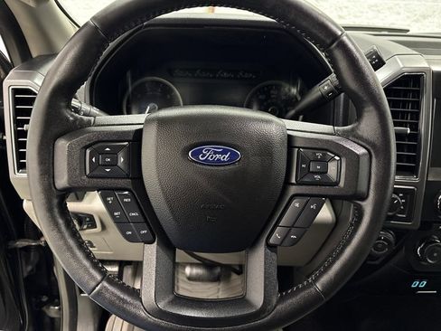 Used 2017 Ford F150 XLT w/ Equipment Group 302A Luxury AWD/4WD image 24