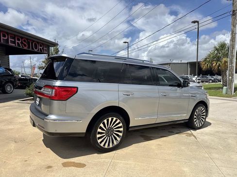 Certified 2020 Lincoln Navigator Reserve w/ Luxury Package RWD image 9