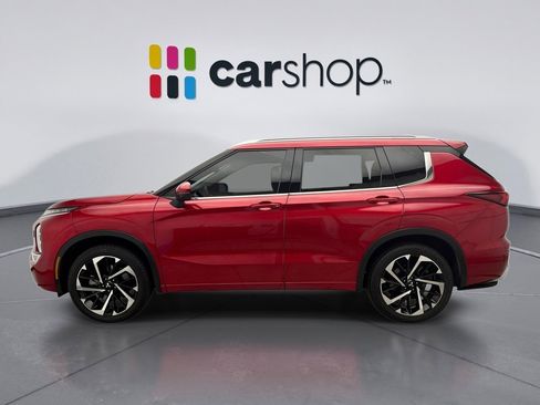 Used 2024 Mitsubishi Outlander SEL image 2