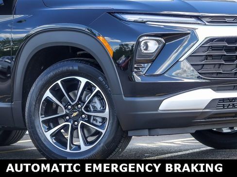 Used 2026 Chevrolet TrailBlazer LT w/ Driver Confidence Package image 4