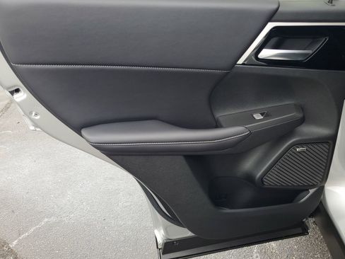 New 2026 Mitsubishi Outlander SE image 22