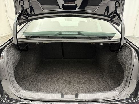 Used 2025 Volkswagen Jetta Sport image 30