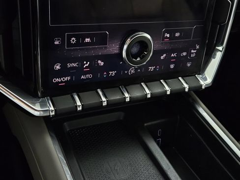 Used 2024 GMC Acadia Elevation FWD image 15