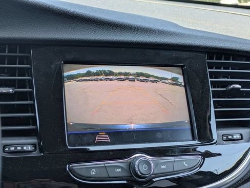 Certified 2022 Buick Encore Preferred AWD/4WD image 21