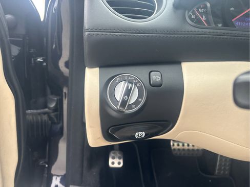 Used 2011 Mercedes-Benz SL 550 image 11