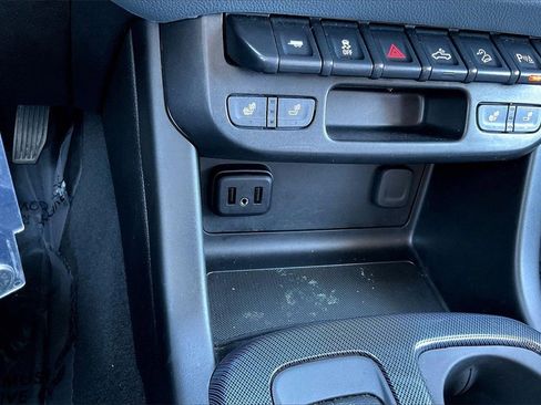 Used 2022 Chevrolet Colorado Z71 image 32