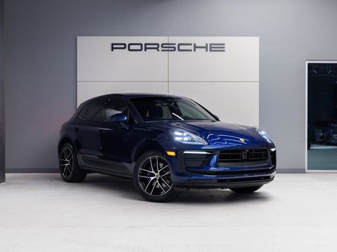 Certified 2026 Porsche Macan image 9