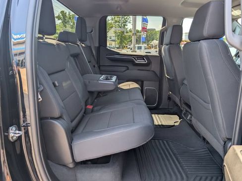 Used 2024 GMC Sierra 1500 Elevation AWD/4WD image 17