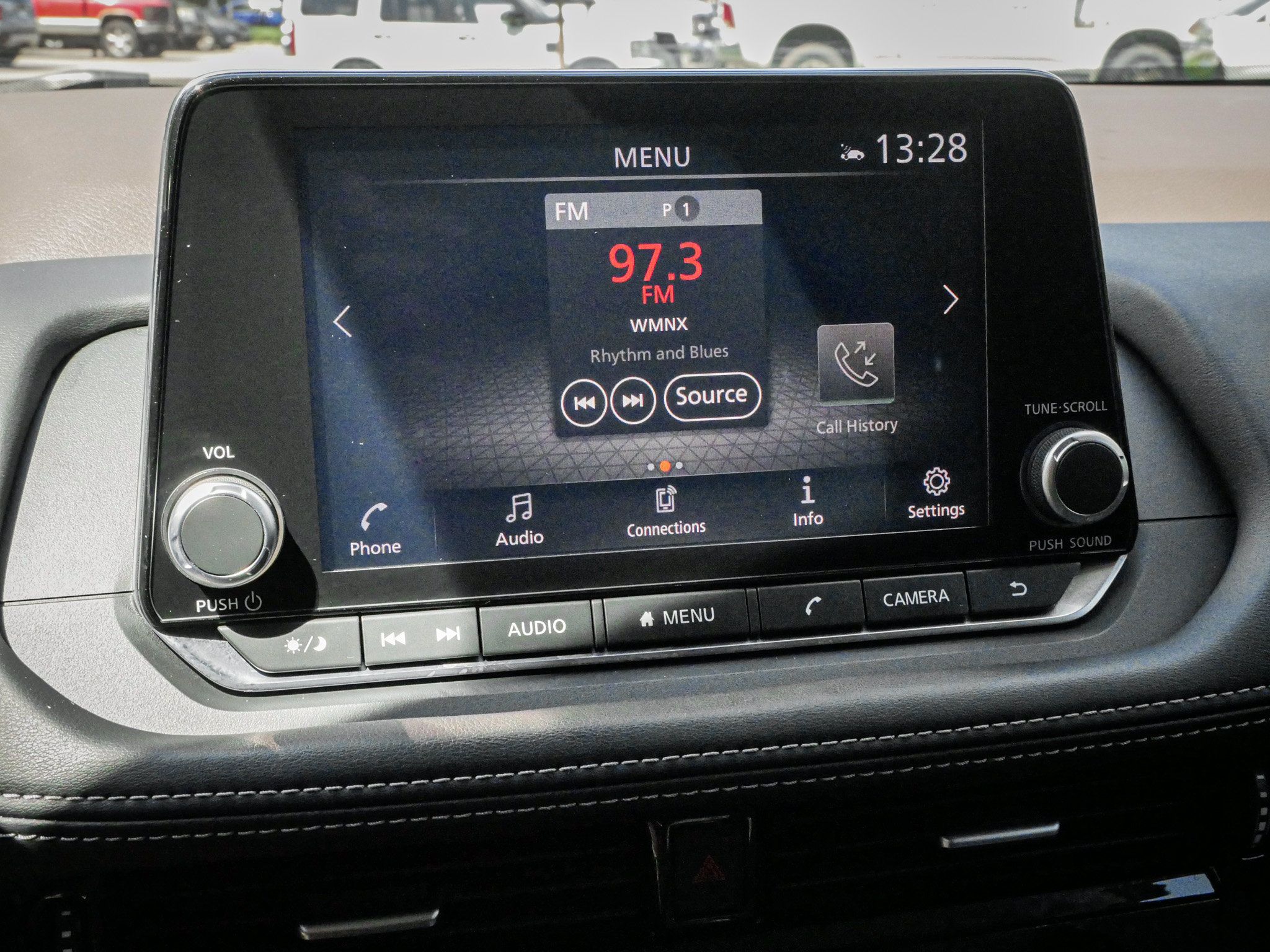 Used 2021 Nissan Rogue SV FWD image 23