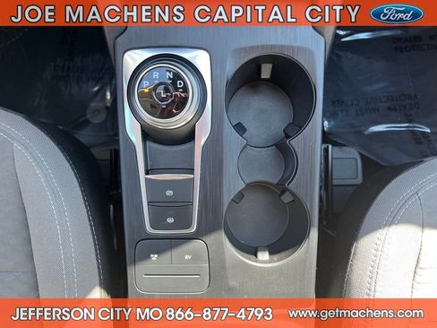 Certified 2022 Ford Escape SE image 15