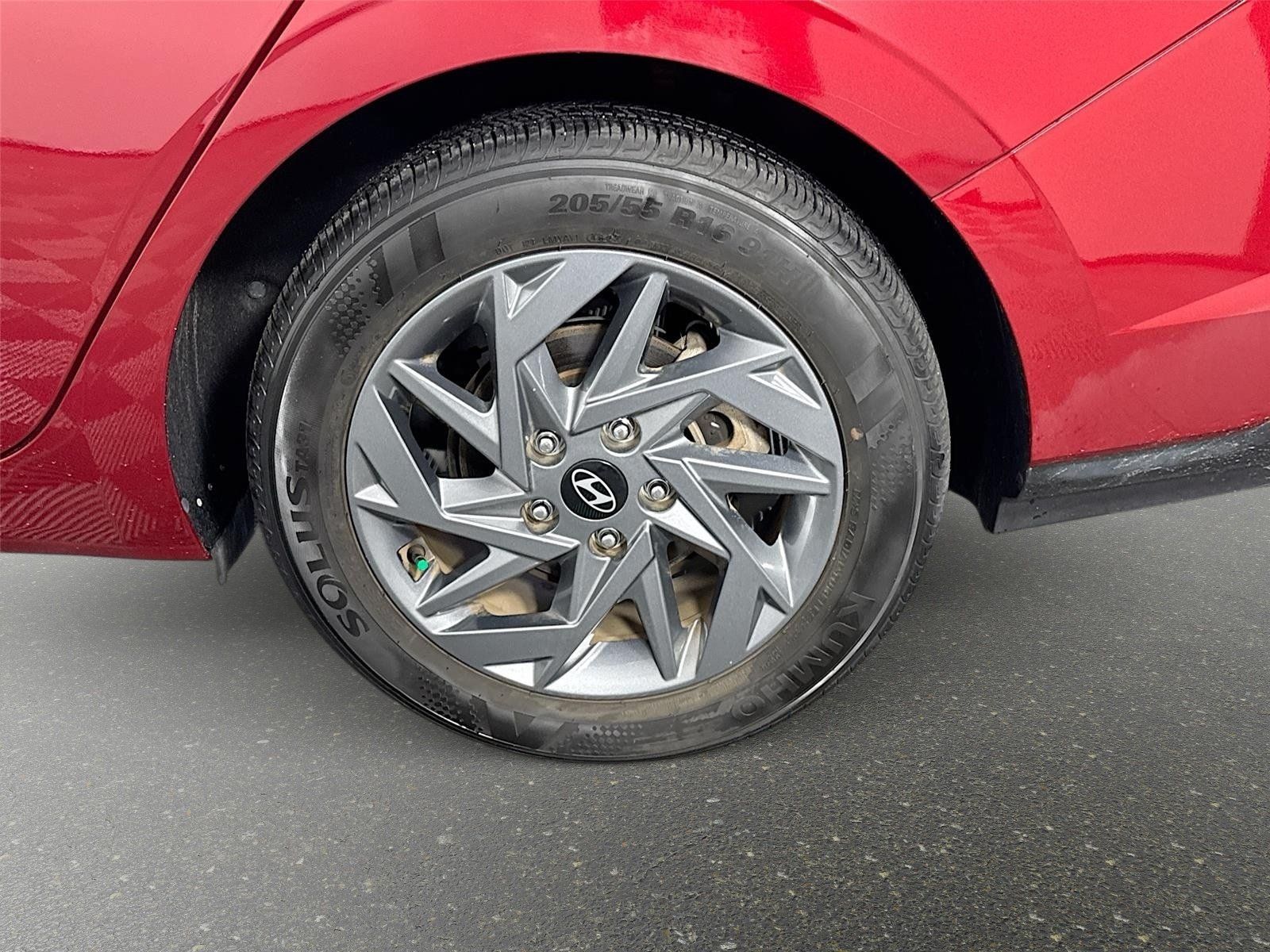 Certified 2024 Hyundai Elantra SEL FWD image 29