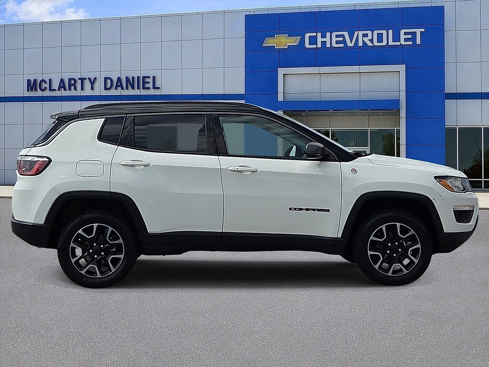 Used 2019 Jeep Compass Trailhawk w/ Safety & Security Group AWD/4WD image 6