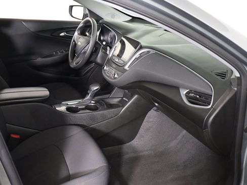 Used 2024 Chevrolet Malibu LT image 21