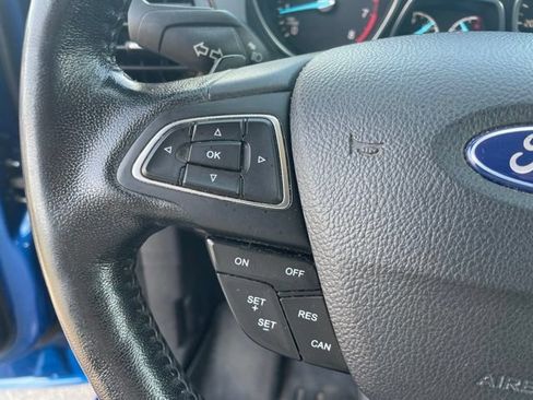 Used 2017 Ford Escape Titanium FWD image 27