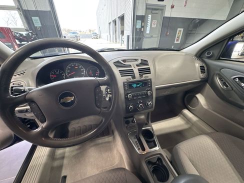 Used 2006 Chevrolet Malibu LT image 2