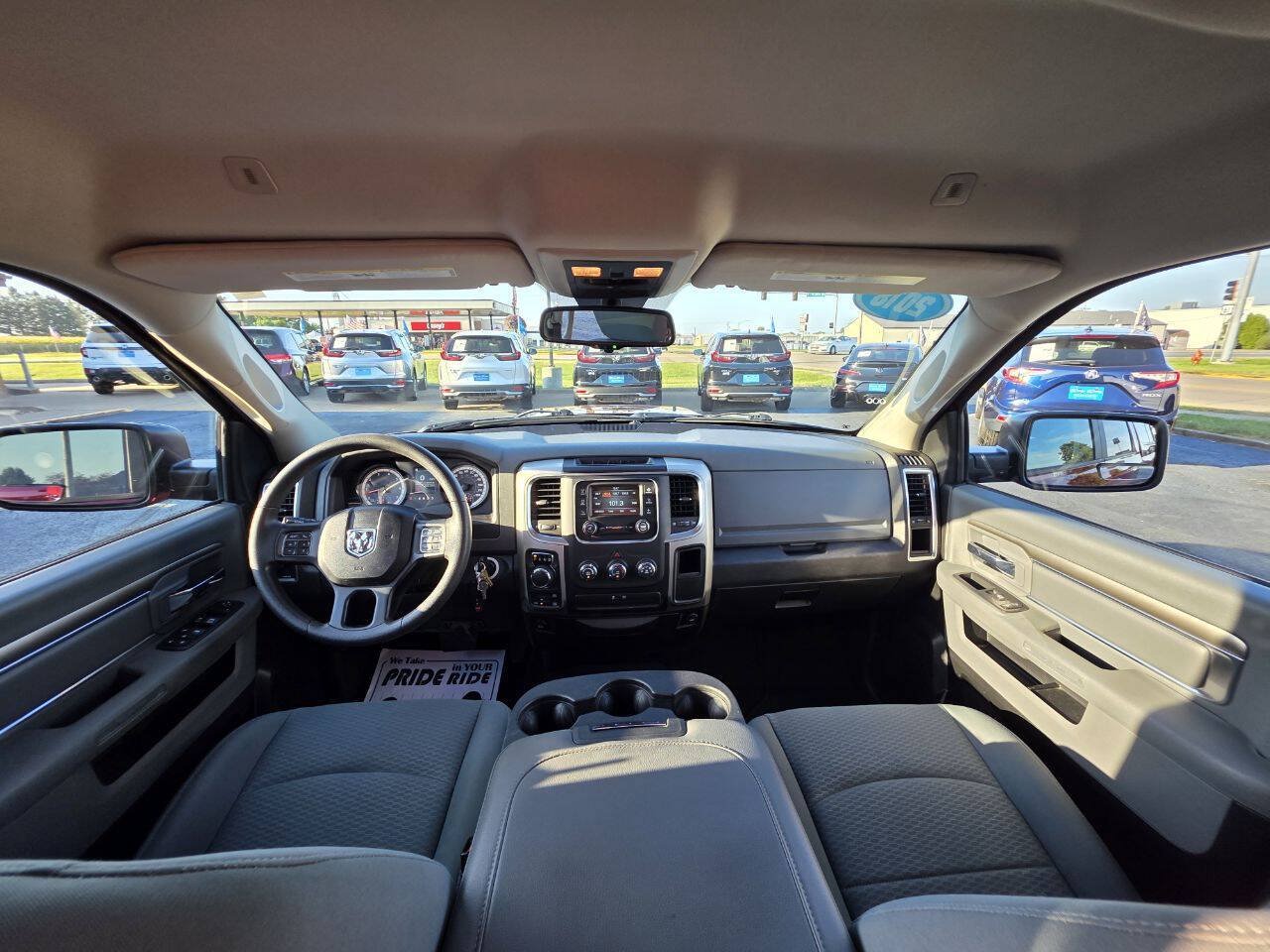 Used 2018 RAM 1500 Classic SLT AWD/4WD image 11