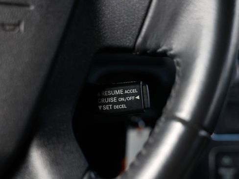 Used 2010 Dodge Journey R/T w/ Navigation & Sound Group I image 28