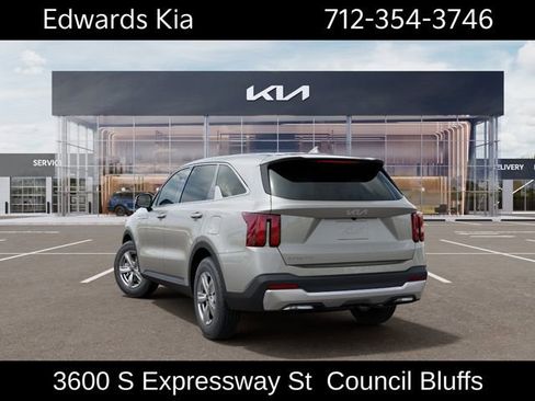 New 2026 Kia Sorento LX FWD image 5