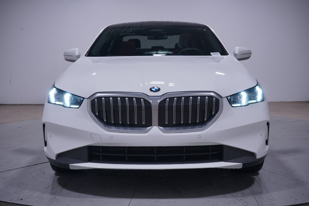 Used 2024 BMW 530i RWD image 4