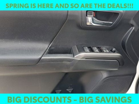 Used 2023 Toyota Tacoma TRD Sport w/ Advanced Technology Package image 12