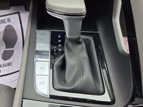 Used 2025 Hyundai Elantra SEL FWD image 20