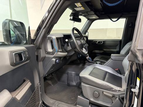 Used 2022 Ford Bronco Black Diamond AWD/4WD image 11