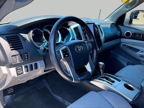 Used 2013 Toyota Tacoma PreRunner w/ TRD Sport Pkg RWD image 17