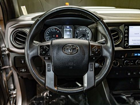 Used 2023 Toyota Tacoma TRD Sport image 12