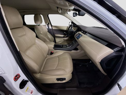 Used 2018 Land Rover Range Rover Evoque SE image 29