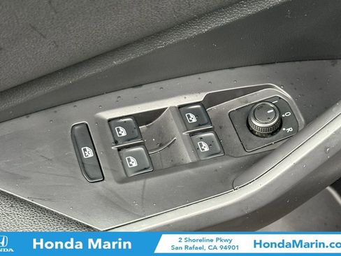 Used 2020 Volkswagen Jetta S image 14