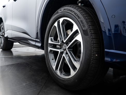 New 2025 Audi Q5 Premium Plus image 19