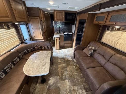 Used 2016 Ford E-450 and Econoline 450 Super Duty w/ Motorhome Prep Package image 72