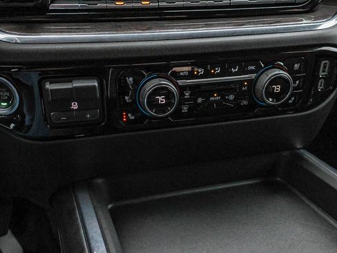 Used 2024 Chevrolet Silverado 2500 LTZ w/ LTZ Plus Package image 32