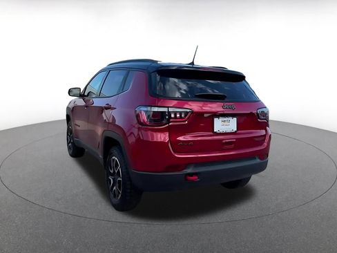 Used 2025 Jeep Compass Trailhawk AWD/4WD image 10