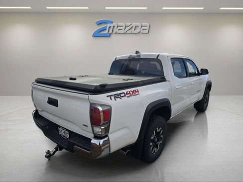 Used 2020 Toyota Tacoma TRD Off-Road image 4