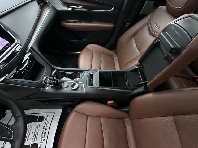Used 2023 Cadillac XT5 Premium Luxury w/ Technology Package FWD image 29