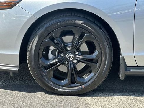 Certified 2025 Honda Accord SE image 27