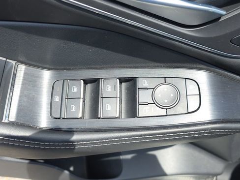Used 2021 Nissan Rogue SL AWD/4WD image 12