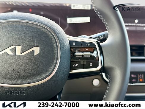 New 2026 Kia Carnival SX image 40