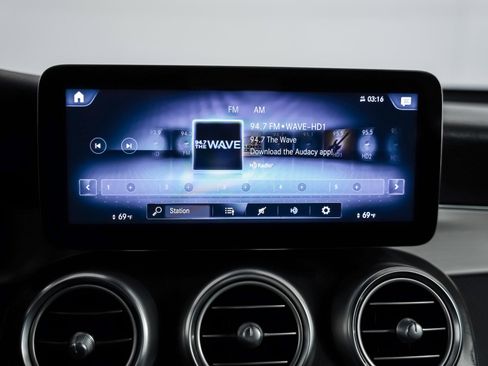 Certified 2022 Mercedes-Benz GLC 300 image 22