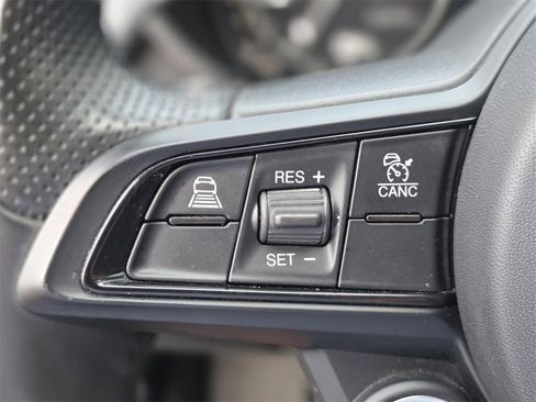 Used 2023 Alfa Romeo Giulia Sprint image 26