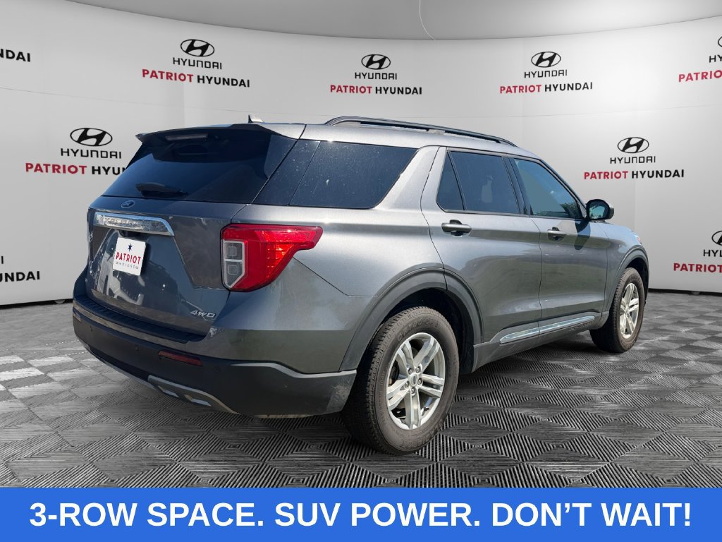 Used 2021 Ford Explorer XLT w/ Equipment Group 202A AWD/4WD image 3