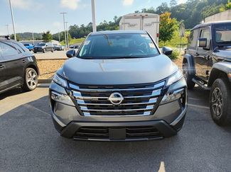 Used 2025 Nissan Rogue SV FWD video 2
