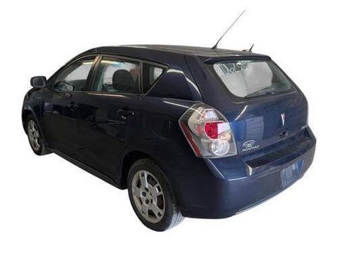 Used 2009 Pontiac Vibe w/ Preferred Package FWD image 3