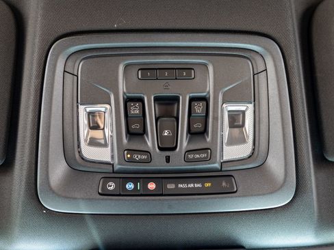 Used 2025 GMC Sierra 2500 AT4 w/ Technology Package image 26