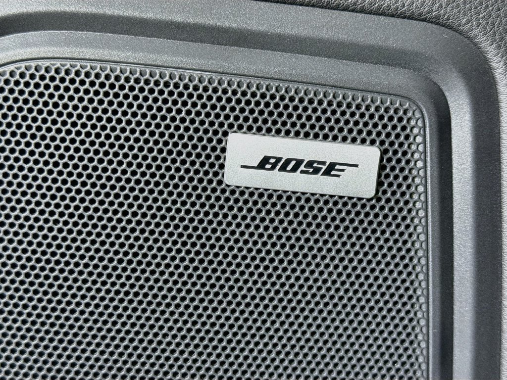 Certified 2023 Porsche Macan S AWD/4WD image 26