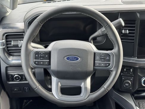 Used 2025 Ford F450 Lariat image 7